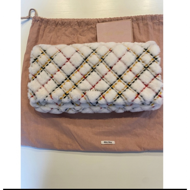 速くおよび自由な miumiu - ファーバッグ miumiu ショルダーバッグ