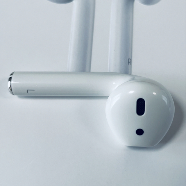 AirPods 第1世代　APPLE MMEF2J/A 5