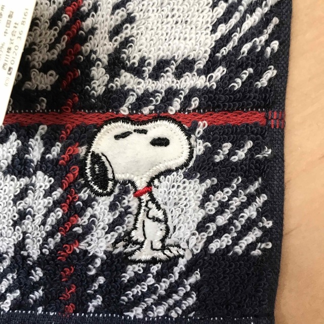 SNOOPY(スヌーピー)のSNOOPYハンドタオル エンタメ/ホビーのアニメグッズ(タオル)の商品写真