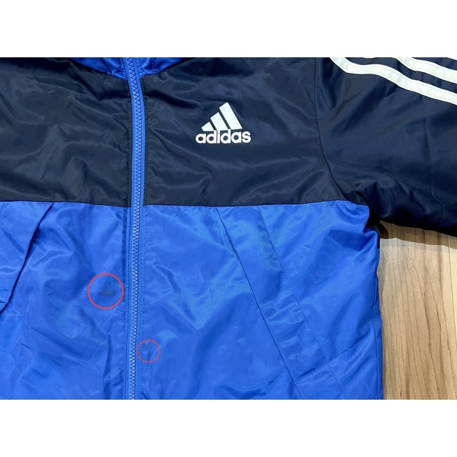 adidas(アディダス)のアディダス　140  ベンチコート　サッカー　裏ボア　スポーツ　ダウン キッズ/ベビー/マタニティのこども用ファッション小物(その他)の商品写真