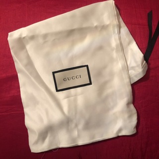 グッチ(Gucci)の【最終価格】新品未使用 GUCCI  シューズ袋 巾着 保存袋 オフホワイト  (ポーチ)