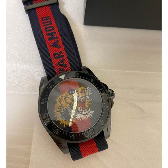 GUCCI グッチ 腕時計 YA136215 メンズ ダイブ Dive クオーツ-