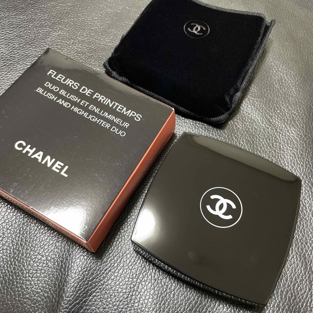 CHANEL(シャネル)のCHANEL フェイスパウダー コスメ/美容のベースメイク/化粧品(フェイスパウダー)の商品写真