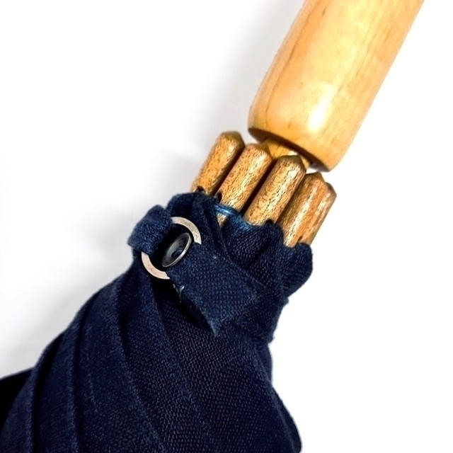 45rpm(フォーティーファイブアールピーエム)の新品 インディゴ✨藍染絞り 麻 リネン 長傘 日傘 8本骨 全長78cm 日本製 レディースのファッション小物(傘)の商品写真
