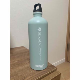 SIGG - 大人気のSUKALAボトルからワンプッシュで飲みやすいワイド