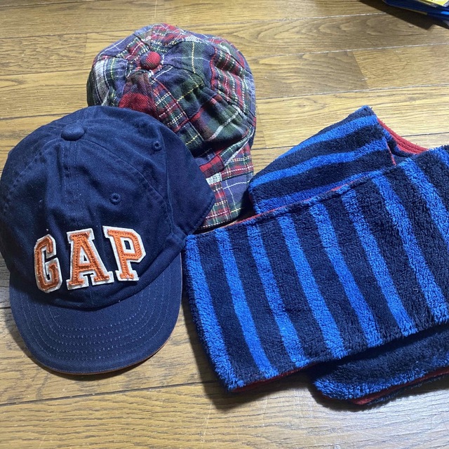 GAP(ギャップ)のGap ギャップ フリースマフラー キャップセット キッズ/ベビー/マタニティのこども用ファッション小物(帽子)の商品写真