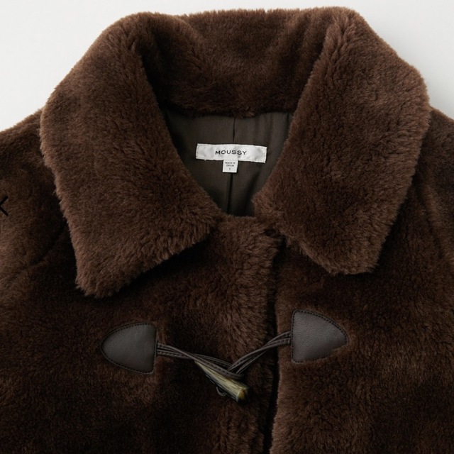moussy(マウジー)のVOLUME F／FUR MIDDLE コート レディースのジャケット/アウター(毛皮/ファーコート)の商品写真