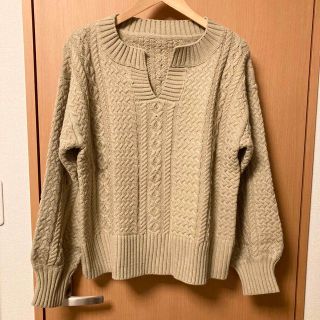 ザラ(ZARA)の未使用　韓国　ニット　セーター　スキッパー　ベージュ　ケーブルスキッパーニット(ニット/セーター)