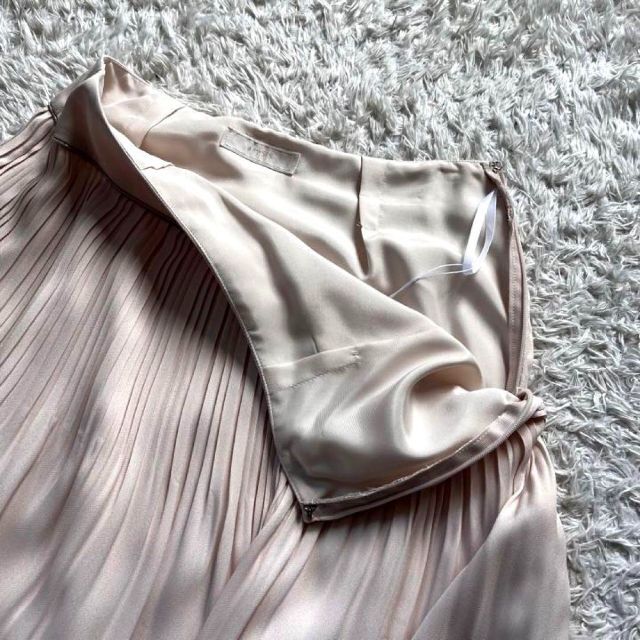 anySiS(エニィスィス)の✨新品タグ付き✨　ツイード風セットアップ　ラメ混　セレモニースーツ　プリーツ　白 レディースのフォーマル/ドレス(スーツ)の商品写真