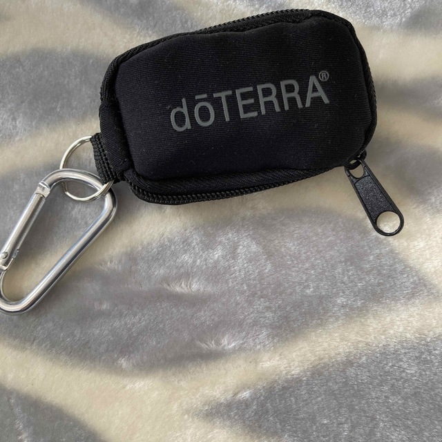 doTERRA(ドテラ)のdoterra 携帯用 コスメ/美容のリラクゼーション(アロマグッズ)の商品写真