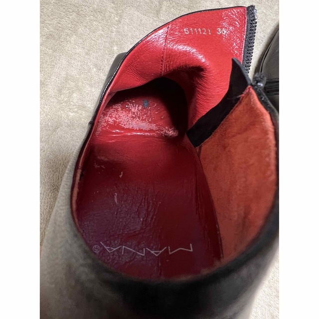 MANA アシメカット　スチールヒール　ブーティ　マナ レディースの靴/シューズ(ブーティ)の商品写真