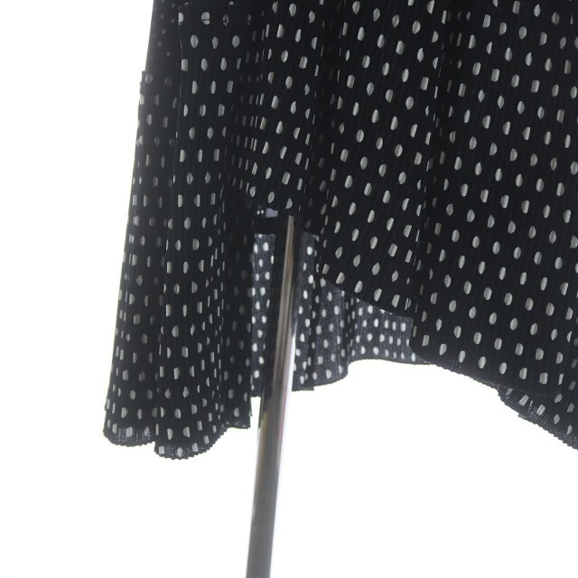 eimy istoire(エイミーイストワール)のエイミーイストワール ドットプリーツニットコンビワンピース ドット F 黒 白 レディースのスカート(ロングスカート)の商品写真
