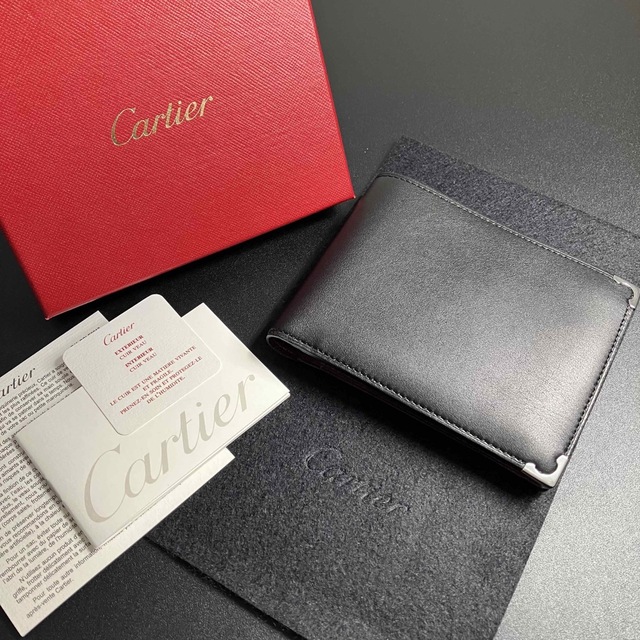 Cartier(カルティエ)の【未使用 保管品】 カルティエ パシャ 美品 財布 コンパクト 兼用 確実正規品 メンズのファッション小物(折り財布)の商品写真