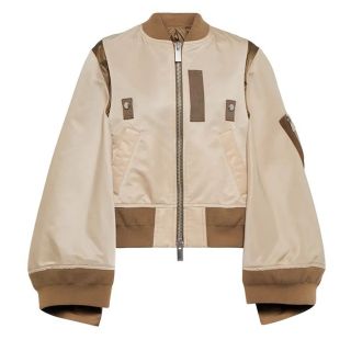 サカイ(sacai)の【専用】sacai 22SS ナイロンツイルケープ ジャケット サイズ1(ブルゾン)