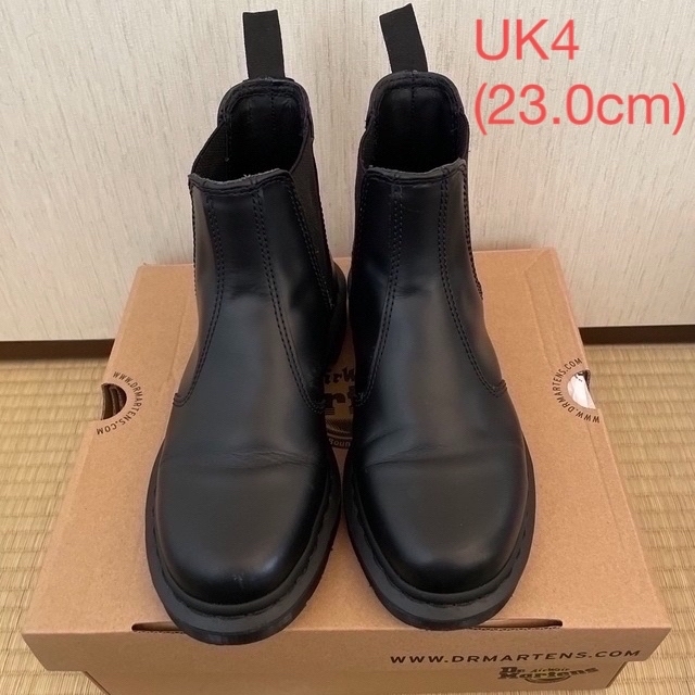 Dr.Martens(ドクターマーチン)のドクターマーチン ブーツ チェルシー モノ 23 黒 ブラック サイドゴア 美品 レディースの靴/シューズ(ブーツ)の商品写真