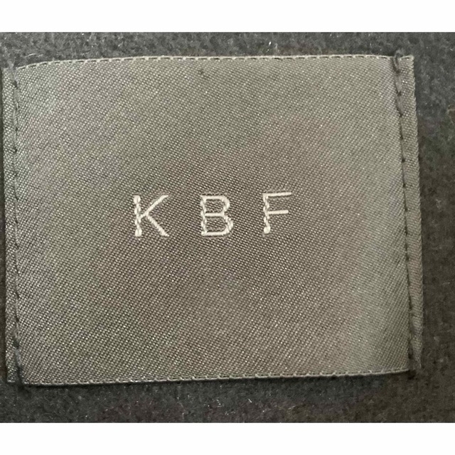 KBF(ケービーエフ)のKBF   ファーティペット　コート レディースのジャケット/アウター(ロングコート)の商品写真