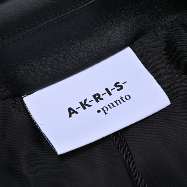 AKRIS(アクリス)のAKRIS エコレザー切替 ニット ブルゾン レディースのジャケット/アウター(ブルゾン)の商品写真