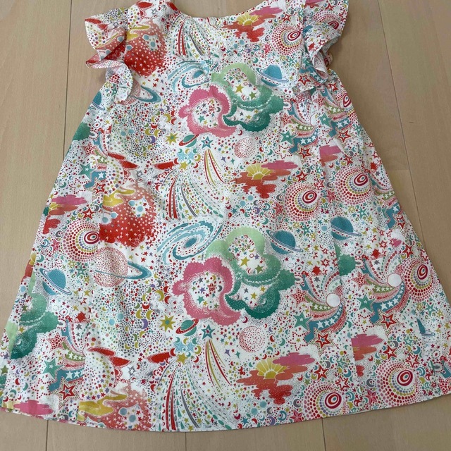 Bonpoint(ボンポワン)のBonpoint ボンポワン リバティワンピース　6歳 キッズ/ベビー/マタニティのキッズ服女の子用(90cm~)(ワンピース)の商品写真