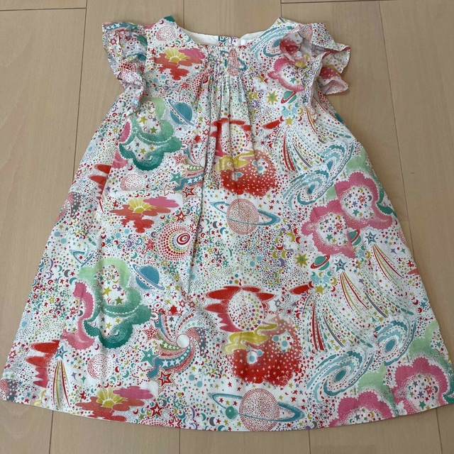 Bonpoint(ボンポワン)のBonpoint ボンポワン リバティワンピース　6歳 キッズ/ベビー/マタニティのキッズ服女の子用(90cm~)(ワンピース)の商品写真