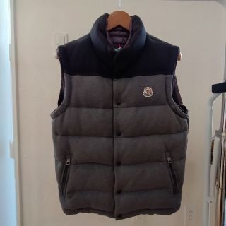 モンクレール(MONCLER)のモンクレール　ダウンベスト　サイズ3(ダウンベスト)