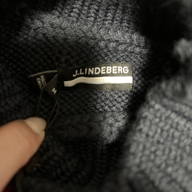 J.LINDEBERG(ジェイリンドバーグ)のJ.LINDEBERG   モックネックニット レディース スポーツ/アウトドアのゴルフ(ウエア)の商品写真