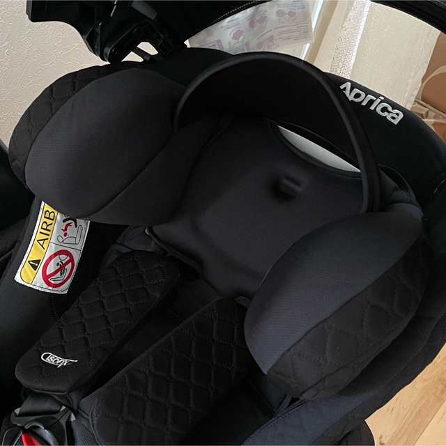 Aprica(アップリカ)の美品♡チャイルドシート♡アップリカ フラディア グロウ ISOFIX プレミアム キッズ/ベビー/マタニティの外出/移動用品(自動車用チャイルドシート本体)の商品写真