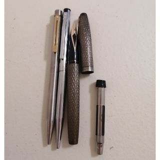 シェーファー(SHEAFFER)のSHEAFFER 万年筆1本・ボールペン2本セット　ケース付き(ペン/マーカー)