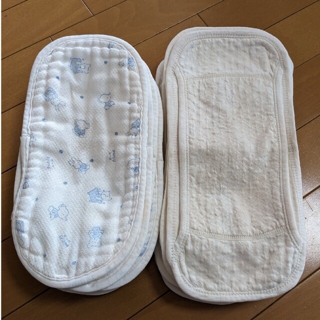 布おむつ　成形おむつ　17枚 キッズ/ベビー/マタニティのおむつ/トイレ用品(布おむつ)の商品写真