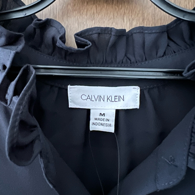 Calvin Klein(カルバンクライン)のCalvin Klein ブラウス レディースのトップス(シャツ/ブラウス(半袖/袖なし))の商品写真