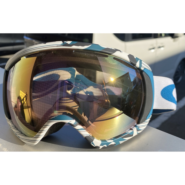 Oakley(オークリー)のオークリー　Oakley スノボード用　ゴーグル スポーツ/アウトドアのスノーボード(ウエア/装備)の商品写真