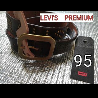 リーバイス(Levi's)の新品95 リーバイス　牛革　本革　スタッズ　LEVI'S　アルファベット文字入り(ベルト)