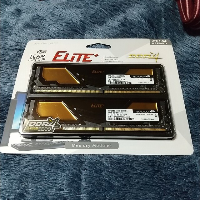 (未開封)TEAMGROUP デスク トップメモリ   DDR4-3200