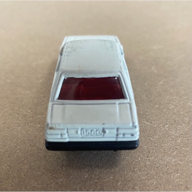 ミニカートミカ黒箱トヨタカローラ4ドアセダン日本製 エンタメ/ホビーのおもちゃ/ぬいぐるみ(ミニカー)の商品写真