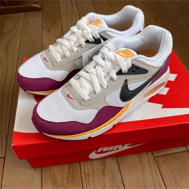 新品 NIKE ナイキ エアマックス コレレイト 23.5-