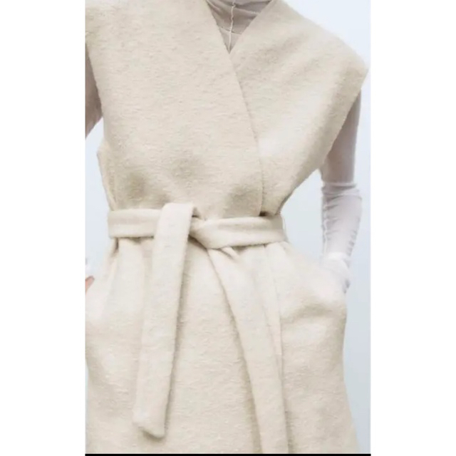 ZARA - ○な♡様専用○ZARA ベルトテクスチャーベスト エクリュ ZARA - ○な♡様専用○ZARA ベルトテクスチャーベスト エクリュ