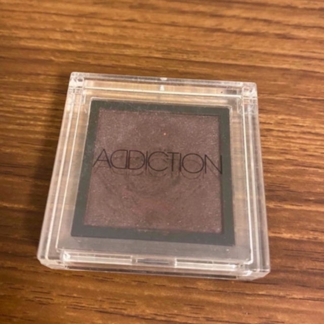 ADDICTION(アディクション)のアディクション　ザ　アイシャドウ コスメ/美容のベースメイク/化粧品(アイシャドウ)の商品写真