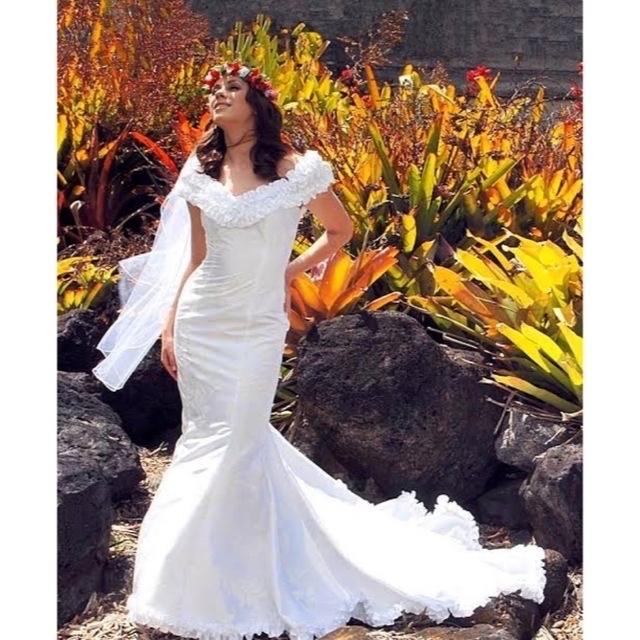 【値下中】ハワイアン ウェディングドレス PrincessKaiulani レディースのフォーマル/ドレス(ウェディングドレス)の商品写真