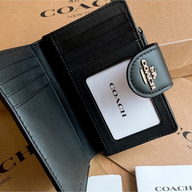 COACH(コーチ)の【あーさん様専用】ギフトラッピング+紙袋 レディースのファッション小物(財布)の商品写真