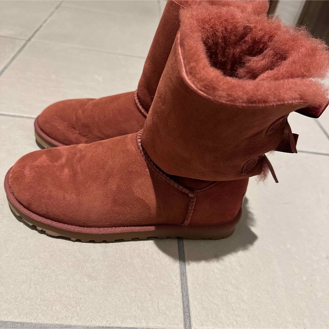 UGG(アグ)のUGG ムートン ローズレッド レディースの靴/シューズ(ブーツ)の商品写真