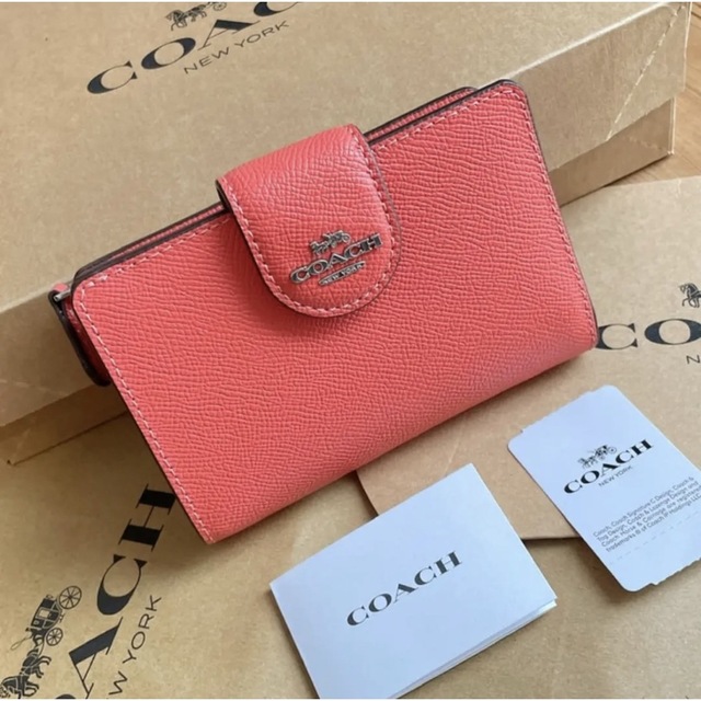 【メール便なら送料無料】 COACH コーチ 新品 ピンク 折り財布 レディース 小物 財布 W13 ilam.org