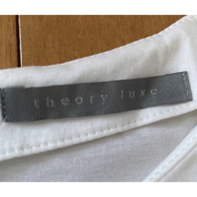 Theory luxe(セオリーリュクス)の美品•クリーニング済み★theory luxe 袖クシュカットソー　春夏秋に！ レディースのトップス(カットソー(長袖/七分))の商品写真