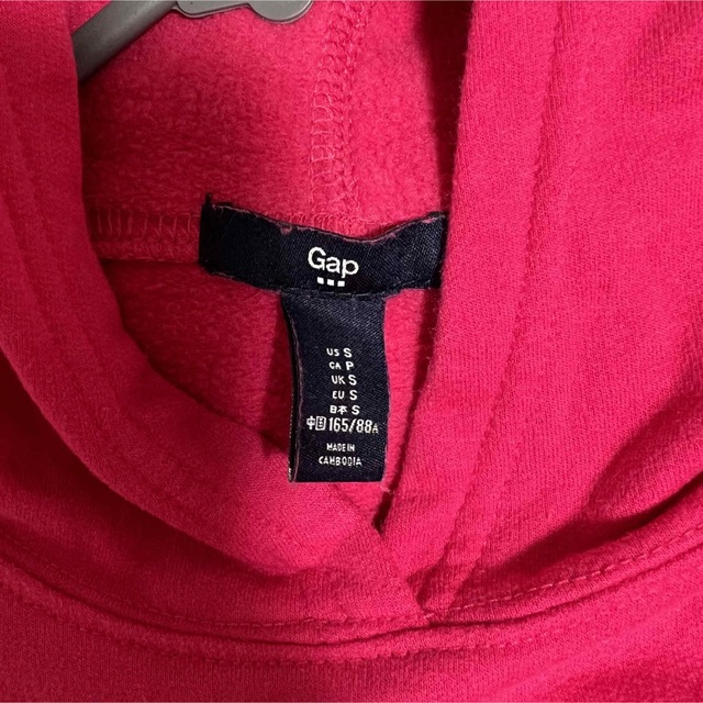 GAP(ギャップ)の値下げ！GAPパーカー　ピンク　Sサイズ レディースのトップス(パーカー)の商品写真