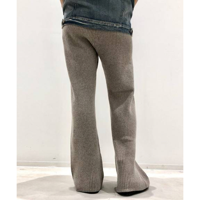 L'Appartement DEUXIEME CLASSE(アパルトモンドゥーズィエムクラス)の★新品★L'Appartement★KNIT PANTS★ベージュ★36★ レディースのパンツ(その他)の商品写真