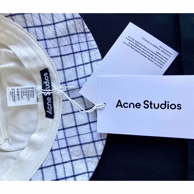 Acne Studios(アクネストゥディオズ)の★新品【Acne Studios】チェック コットン フランネル バケットハット メンズの帽子(ハット)の商品写真