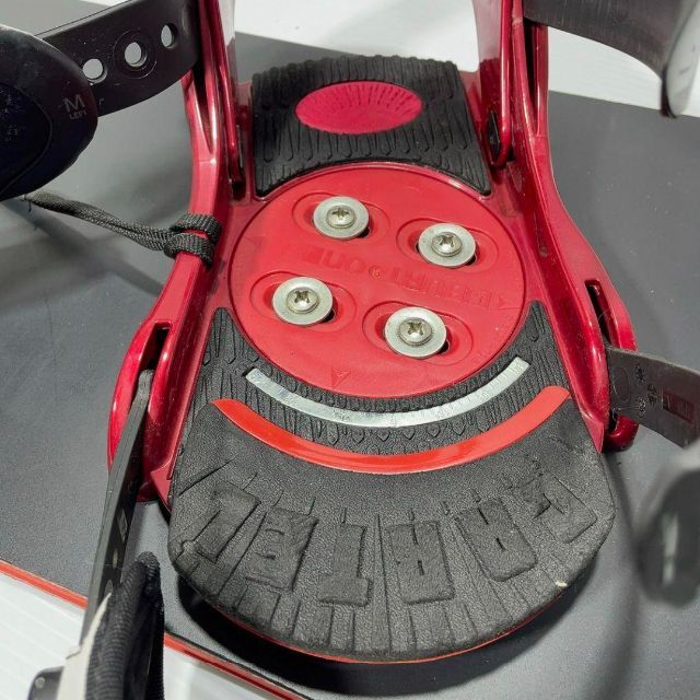 ROSSIGNOL(ロシニョール)のロシニョール　the mini 121cm　ビンディング付き　ソールガード付 スポーツ/アウトドアのスノーボード(ボード)の商品写真