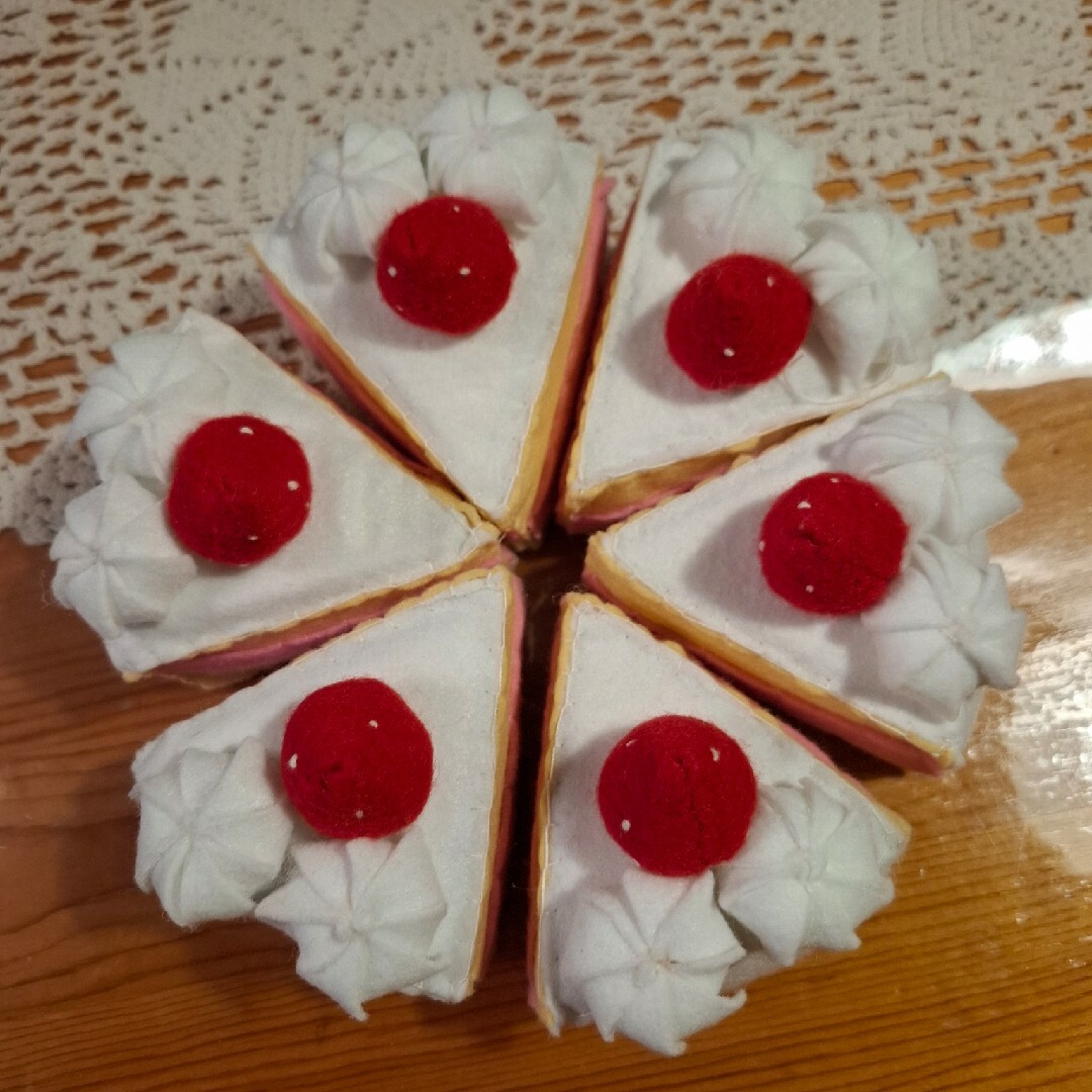 フェルト ホール ケーキの通販 by +*HachI*+'s shop|ラクマ フェルト ホール ケーキの通販 by +*HachI*+'s shop|ラクマ