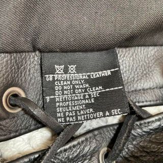 大人気商品 極美品 USA製 Harley-Davidson レザーベスト L ピンバッジ