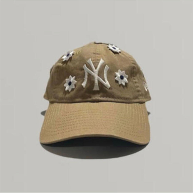 NEW ERA(ニューエラー)のNICK GEAR 3D Flower Cap メンズの帽子(キャップ)の商品写真