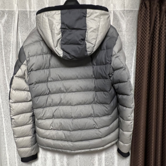 MONCLER(モンクレール)のmoncler off-white DINARD コラボダウン メンズのジャケット/アウター(ダウンジャケット)の商品写真