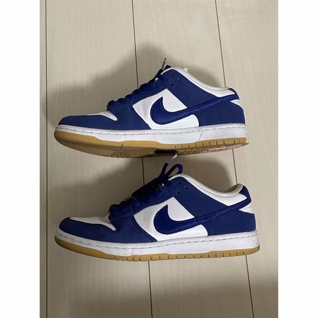 NIKE(ナイキ)のNIKE Dunk sb ディープロイヤルブルー ナイキ ダンク メンズの靴/シューズ(スニーカー)の商品写真